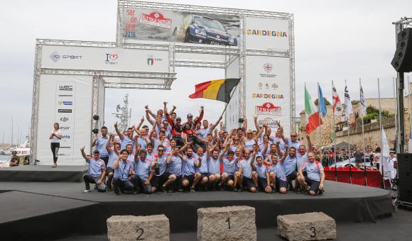 Nicolas Gilsoul team podium rallye - Sardinia