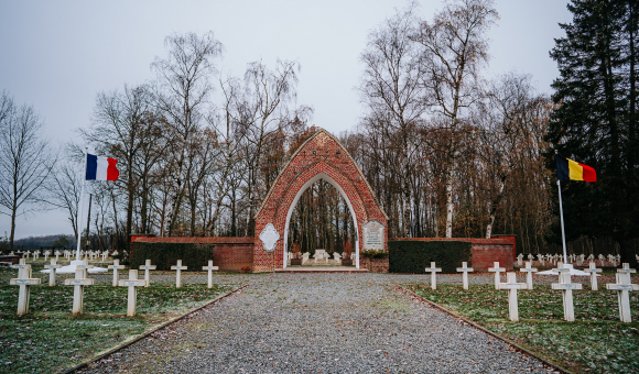 Le cimetière français de la Belle-Motte à Aiseau-Presles © J. Van Belle - WBI