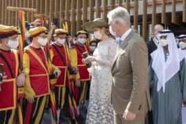 The King and Queen of Belgium greeted the Ommegang present for Belgian National Day at the Dubai Expo.