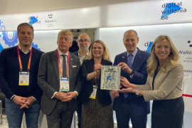 La Belgique a reçu un prix de l’innovation de la part de Gary Shapiro, le patron du CES de Las Vegas. La Belgique a reçu un prix de l’innovation de la part de Gary Shapiro, le patron du CES de Las Vegas.