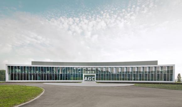 Le nouveau centre de recherche et d’innovation d’AGC Glass Europe représente un investissement de 30 millions d’euros et 250 postes