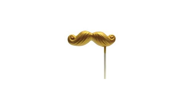 Carré Noir sort pour les fêtes sa “ Golden Moustache ” au chocolat blanc.