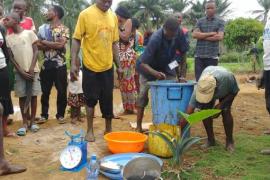 Journée du poisson - Vente au bord de l'étang | © APEFE Journée du poisson - Vente au bord de l'étang